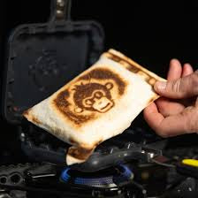 Padella tostapane RidgeMonkey CrimPanZee create delicious sealed and stuffed parcels on-the-go