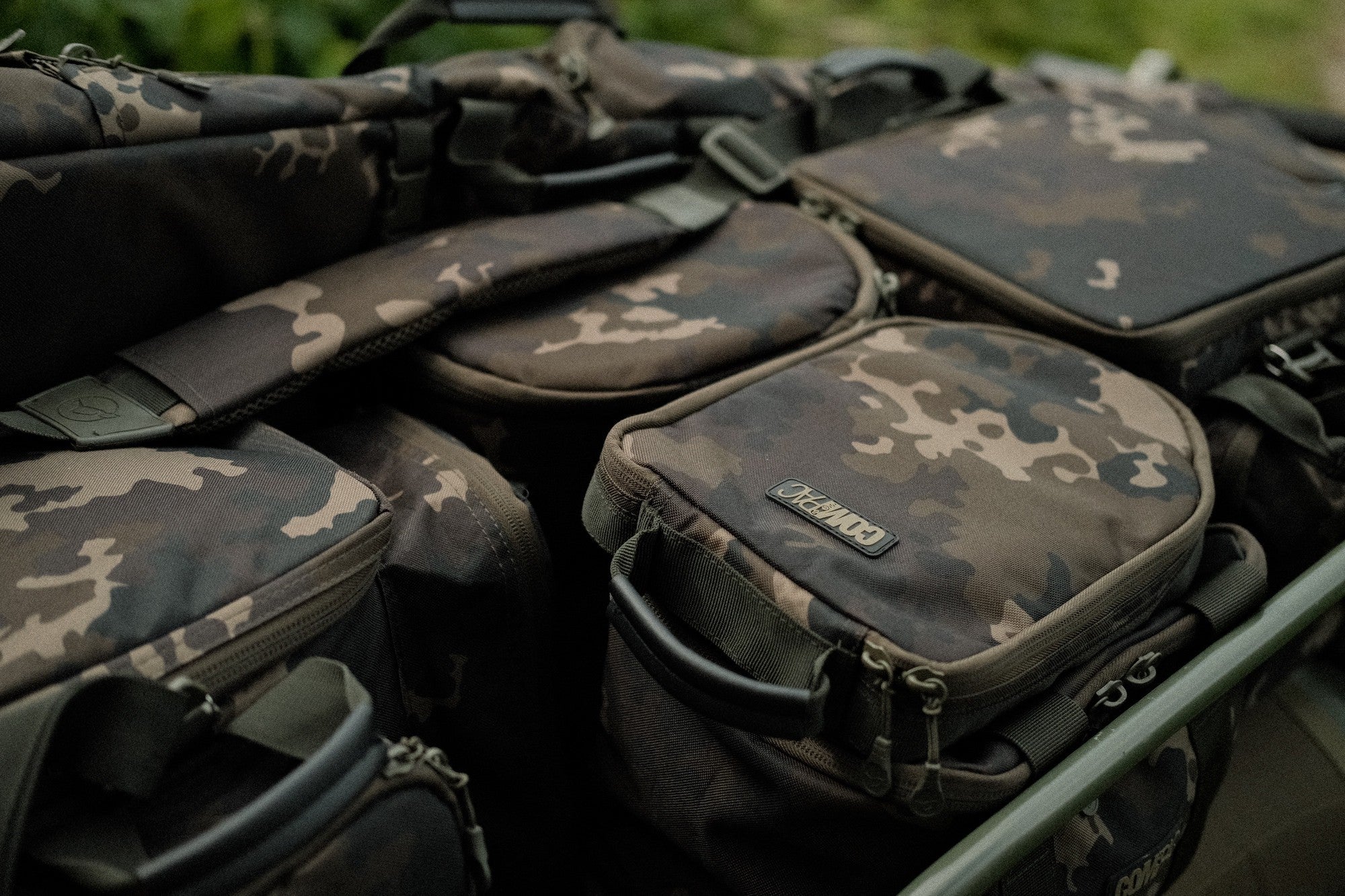 Porta Bilancia Korda Compac Scales Pouch Dark Kamo