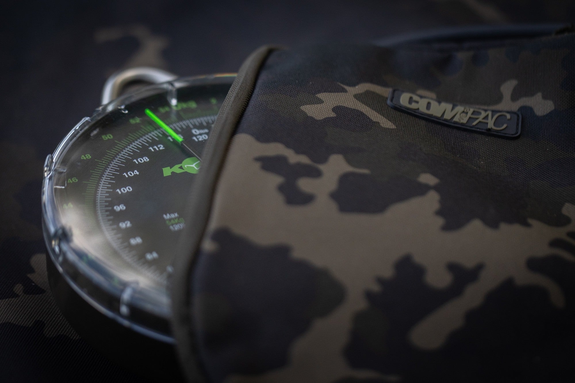 Porta Bilancia Korda Compac Scales Pouch Dark Kamo