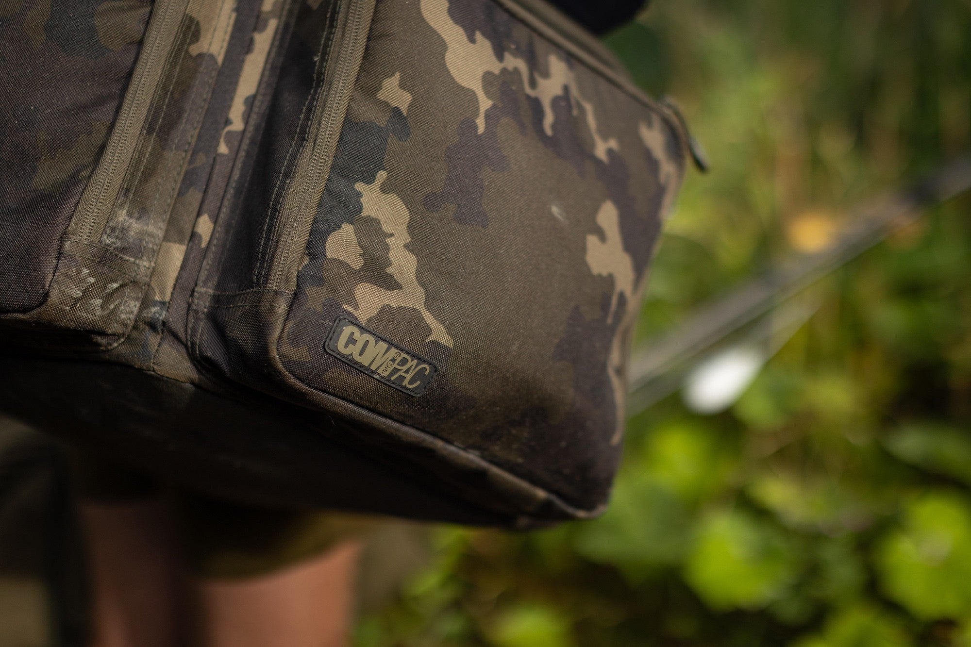 Borsa Korda Compac Cube Carryall Dark Kamo
